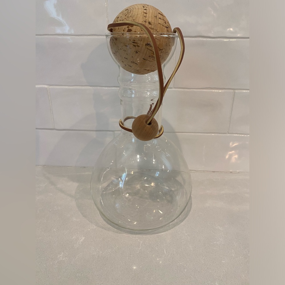 Vintage Pyrex Wine Carafe Decanter #8010 cork stopper